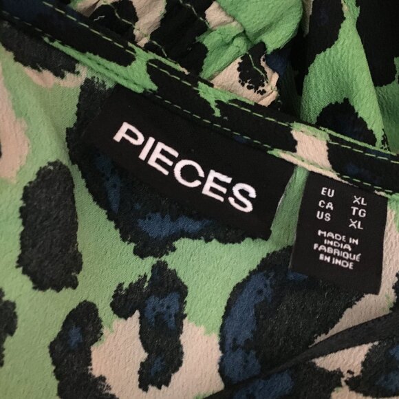 Pieces Darsy Punky Green Coquette Rosette Midi Dress - Picture 14 of 16